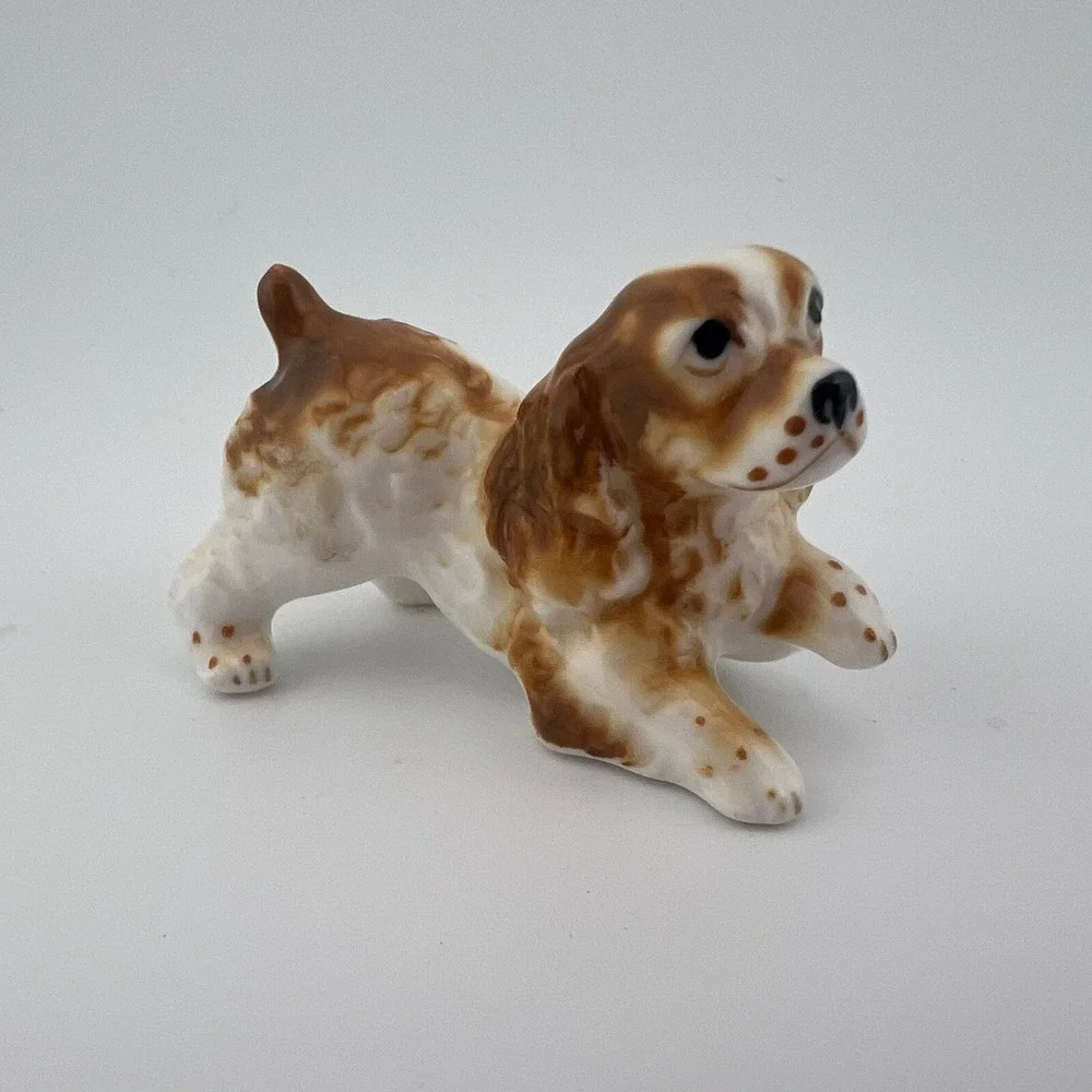 Glossy‎ Brown & White Spaniel Dog Figurine Play Stance 2 Inch Ceramic Puppy